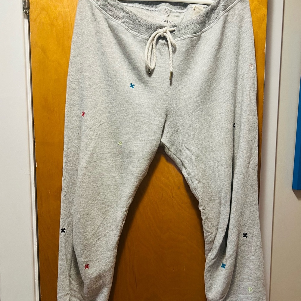 THE GREAT. Classic Grey Embroidered Sweatsuit - Picture 11 of 13